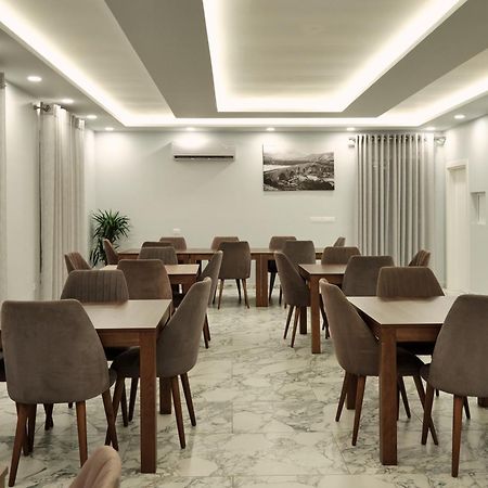 Montflux Hotel Boks ภายนอก รูปภาพ