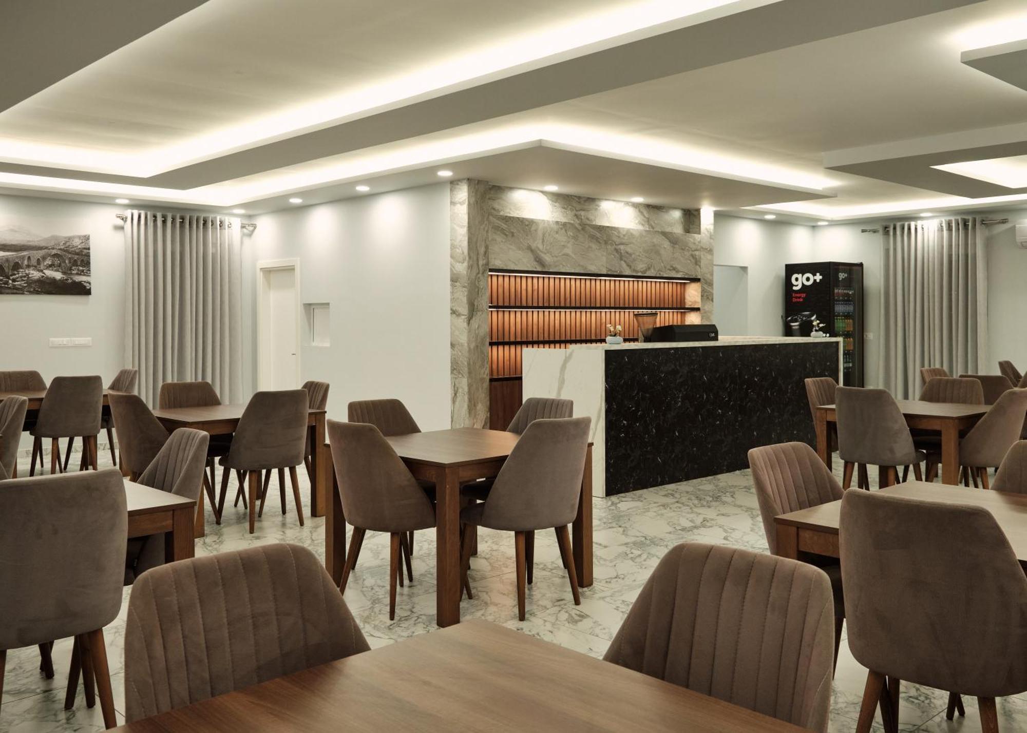 Montflux Hotel Boks ภายนอก รูปภาพ