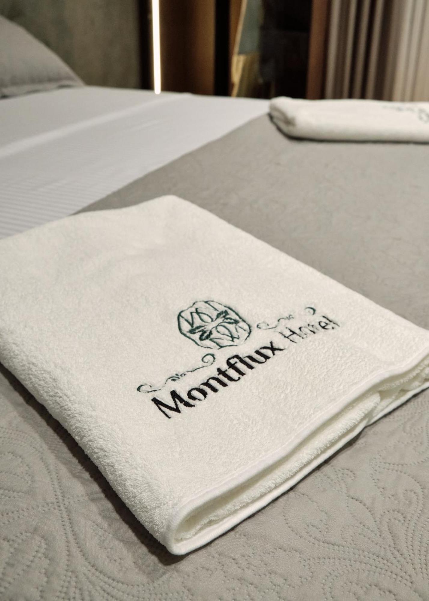 Montflux Hotel Boks ภายนอก รูปภาพ