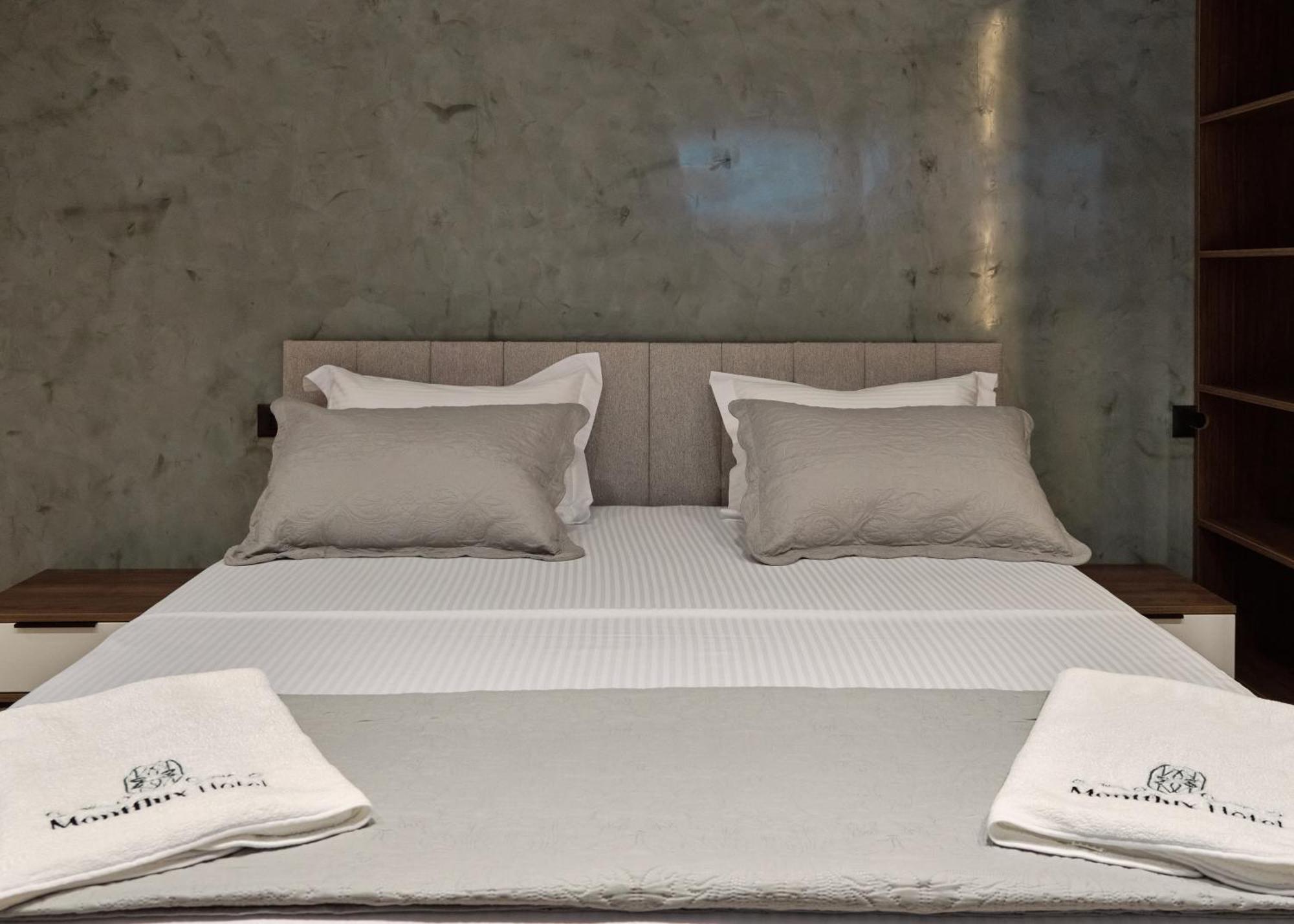 Montflux Hotel Boks ภายนอก รูปภาพ
